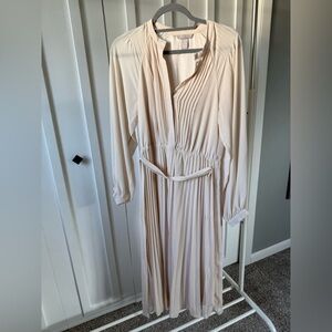 H&M Cream Long Sleeve Dress